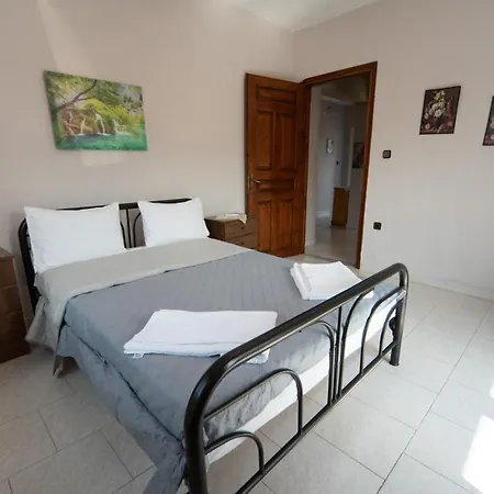 Ktima Aphroditi * Skála Kallirákhis