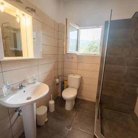 Ktima Aphroditi * Skála Kallirákhis