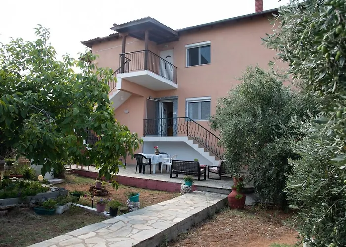 Ktima Aphroditi * Skála Kallirákhis